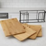 Set de 4 Planches à découper en métal noir et bambou avec support – Image 5