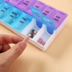 Pilulier Semainier 7 Jours Rangement Médicaments Matin et Soir – Image 2